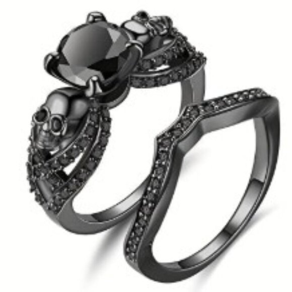 2pcs Retro Gothic Skull Ring Set – Black Cubic Zirconia Statement Rings Size 8 - Picture 1 of 2